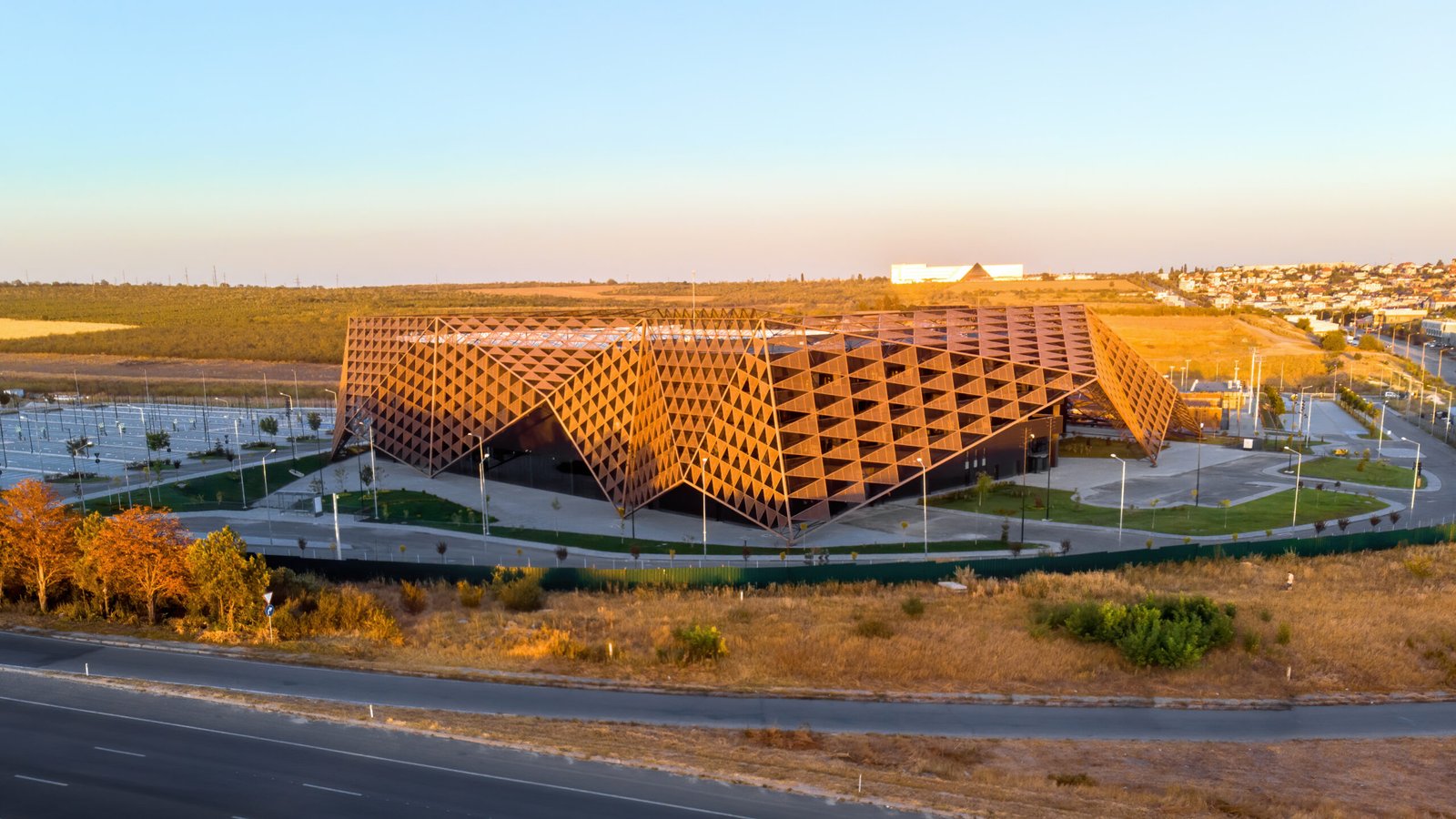 Elite-Class Commercial Roofing in Indian Hills